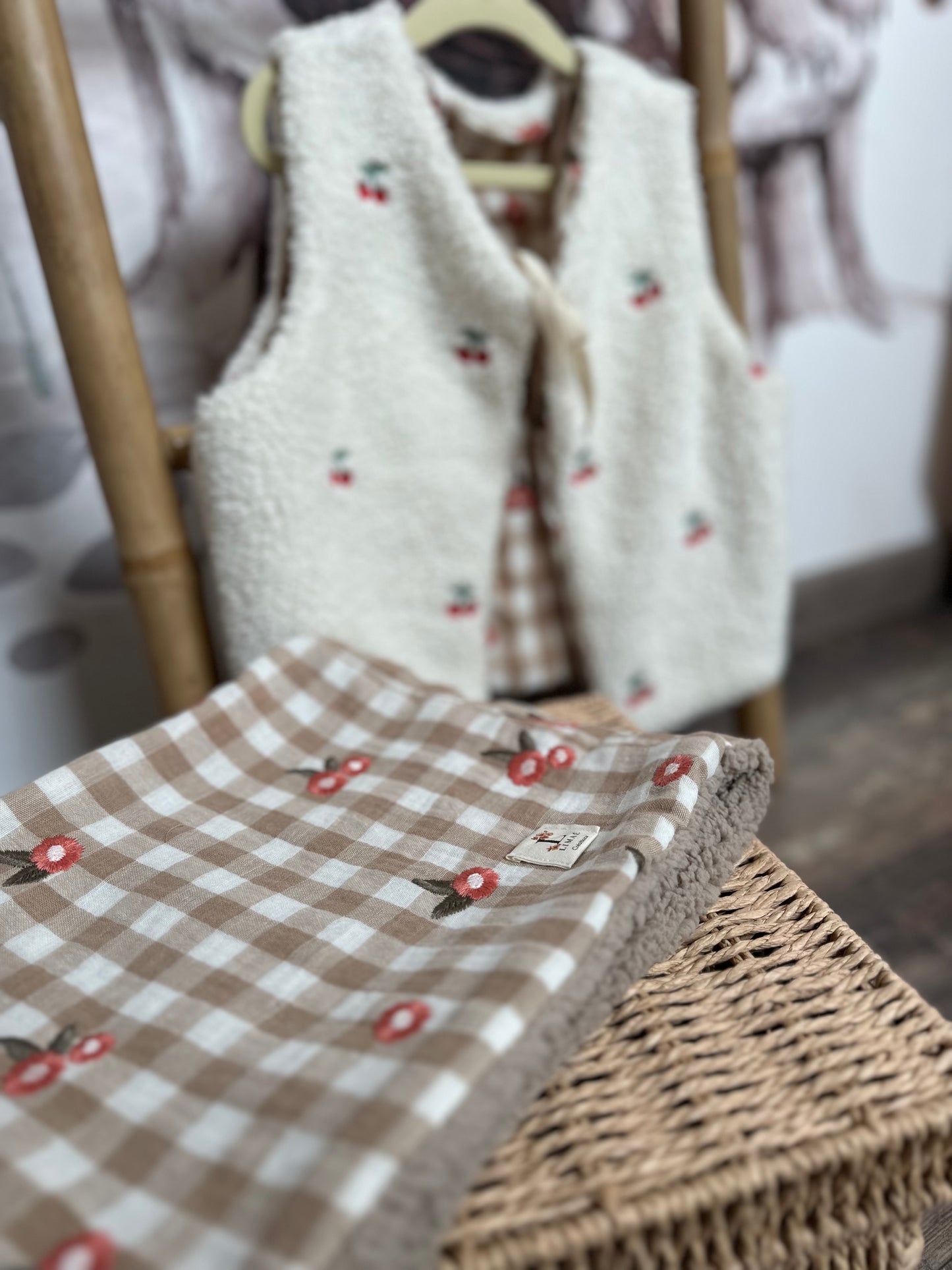 Gilet de berger collection vichy beige brodé