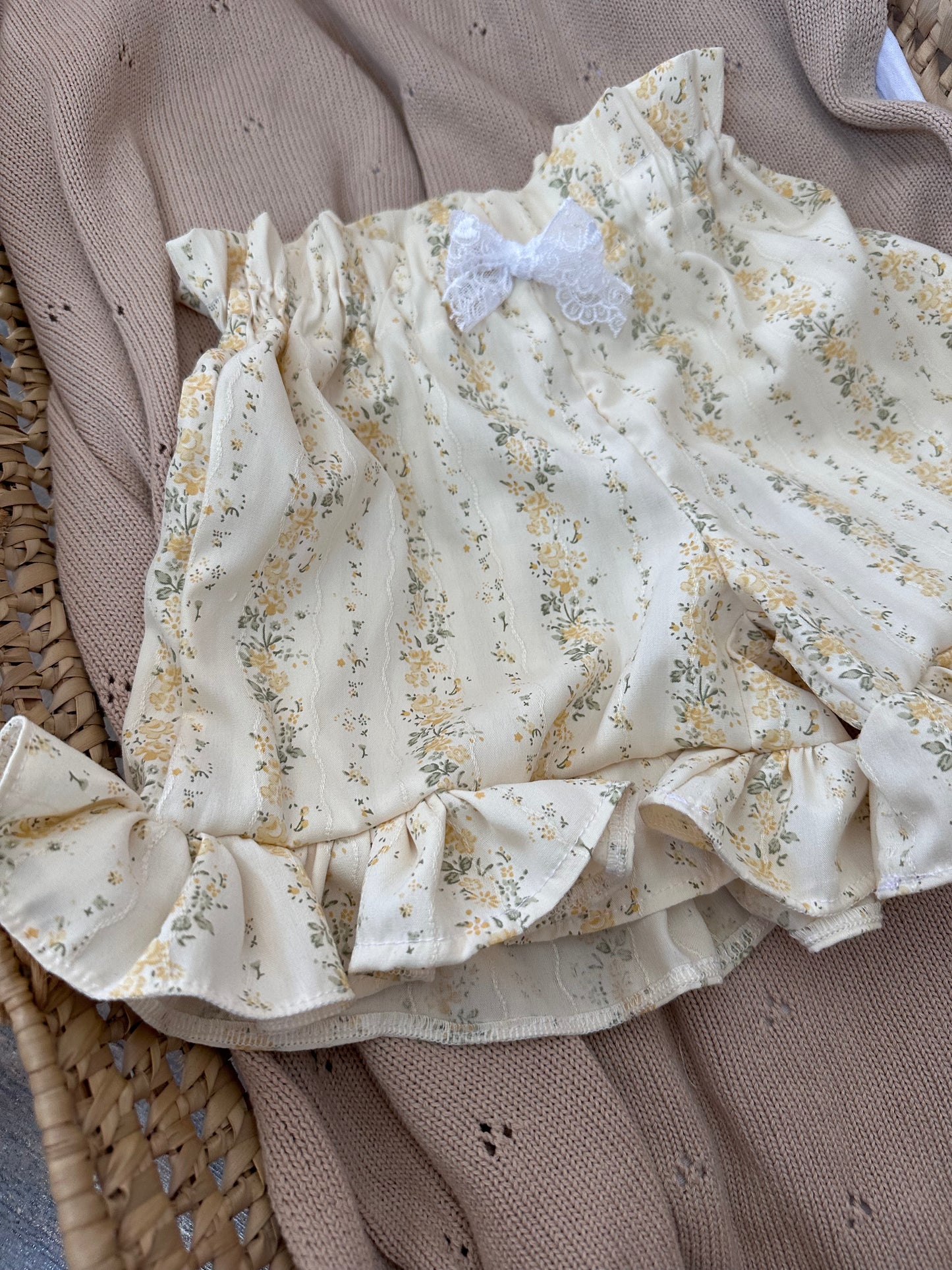 Short froufrou